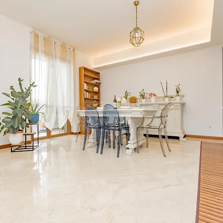 Apartament Elegance - Wi-fi Ultra Fast, Near Station *