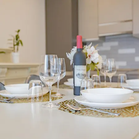 Apartament Elegance - Wi-fi Ultra Fast, Near Station *
