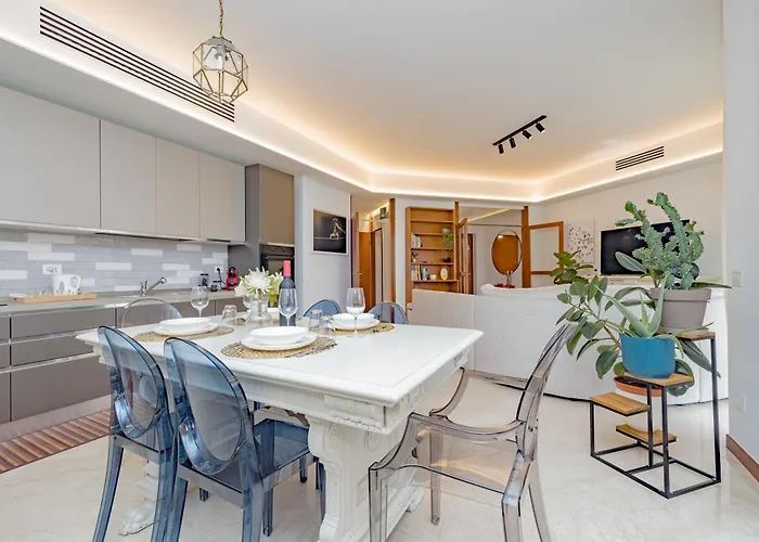 Elegance - Wi-fi Ultra Fast, Near Station Apartman *