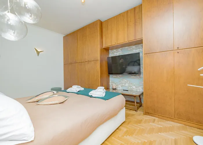 Elegance - Wi-fi Ultra Fast, Near Station Apartman