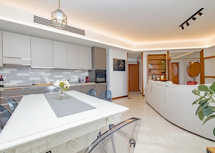 Elegance - Wi-fi Ultra Fast, Near Station Apartman *